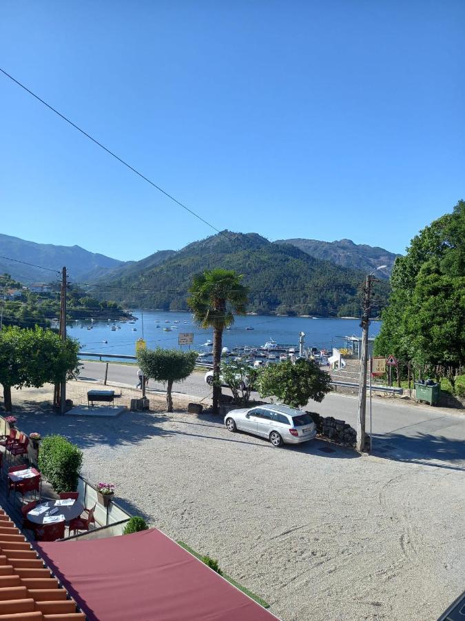 Sobreiro Apartamentos Rio Caldo Exteriér fotografie