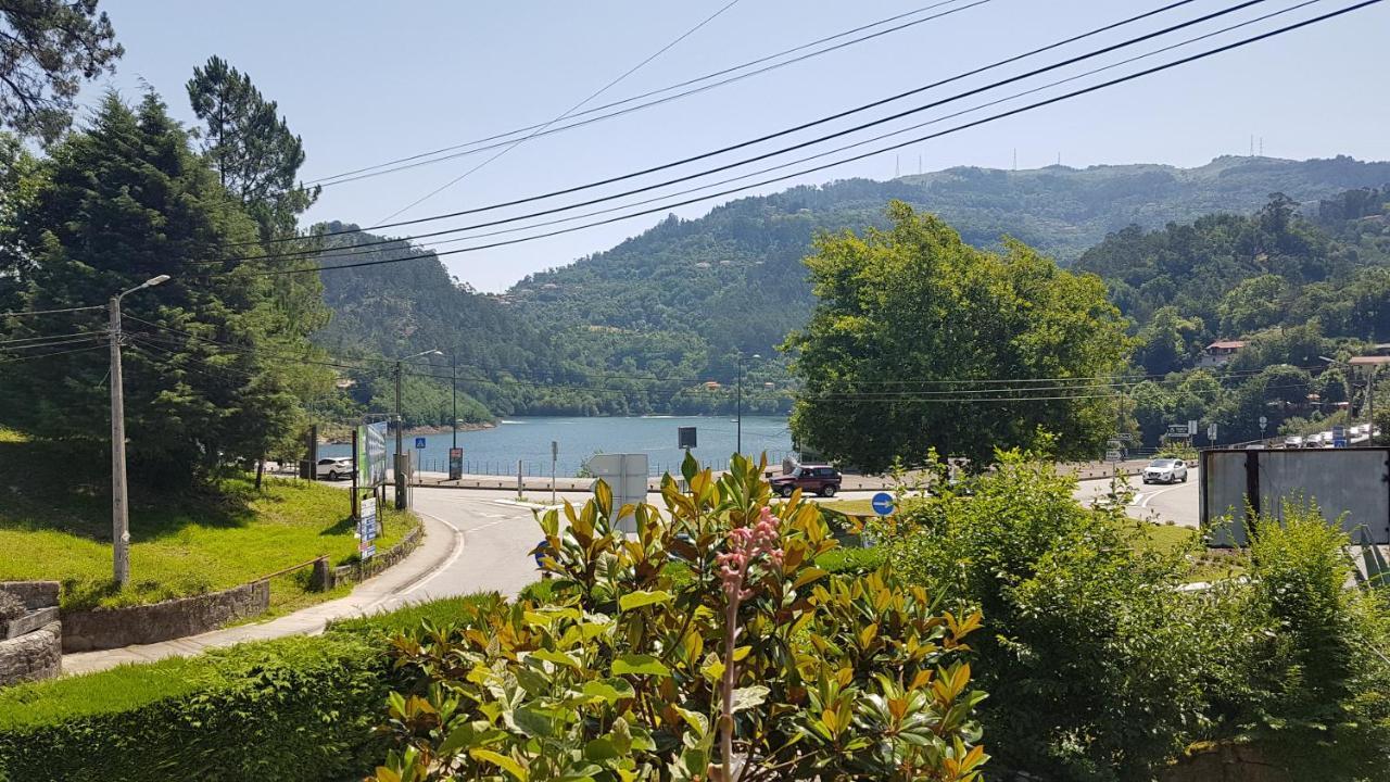 Sobreiro Apartamentos Rio Caldo Exteriér fotografie